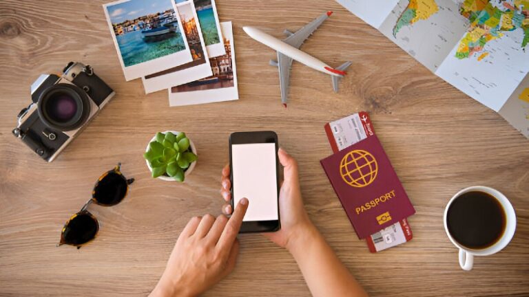 Travel Apps You Need on Your Phone